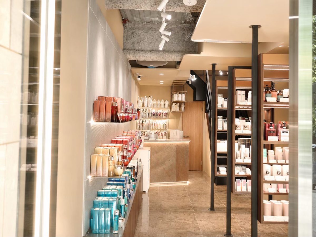 SEAM NAGOYA 店内