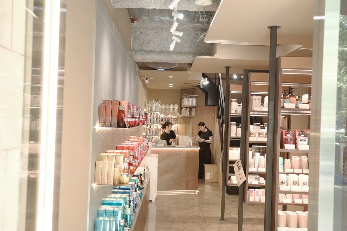 SEAM NAGOYA 店内